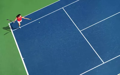 Quelles distances respecter avec le voisinage pour une construction de court de tennis à Aix-en-Provence ?