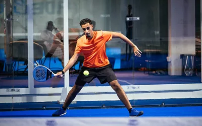 Comment limiter la surchauffe de la surface lors d’une construction court de tennis à Fréjus pendant les périodes de forte chaleur ?